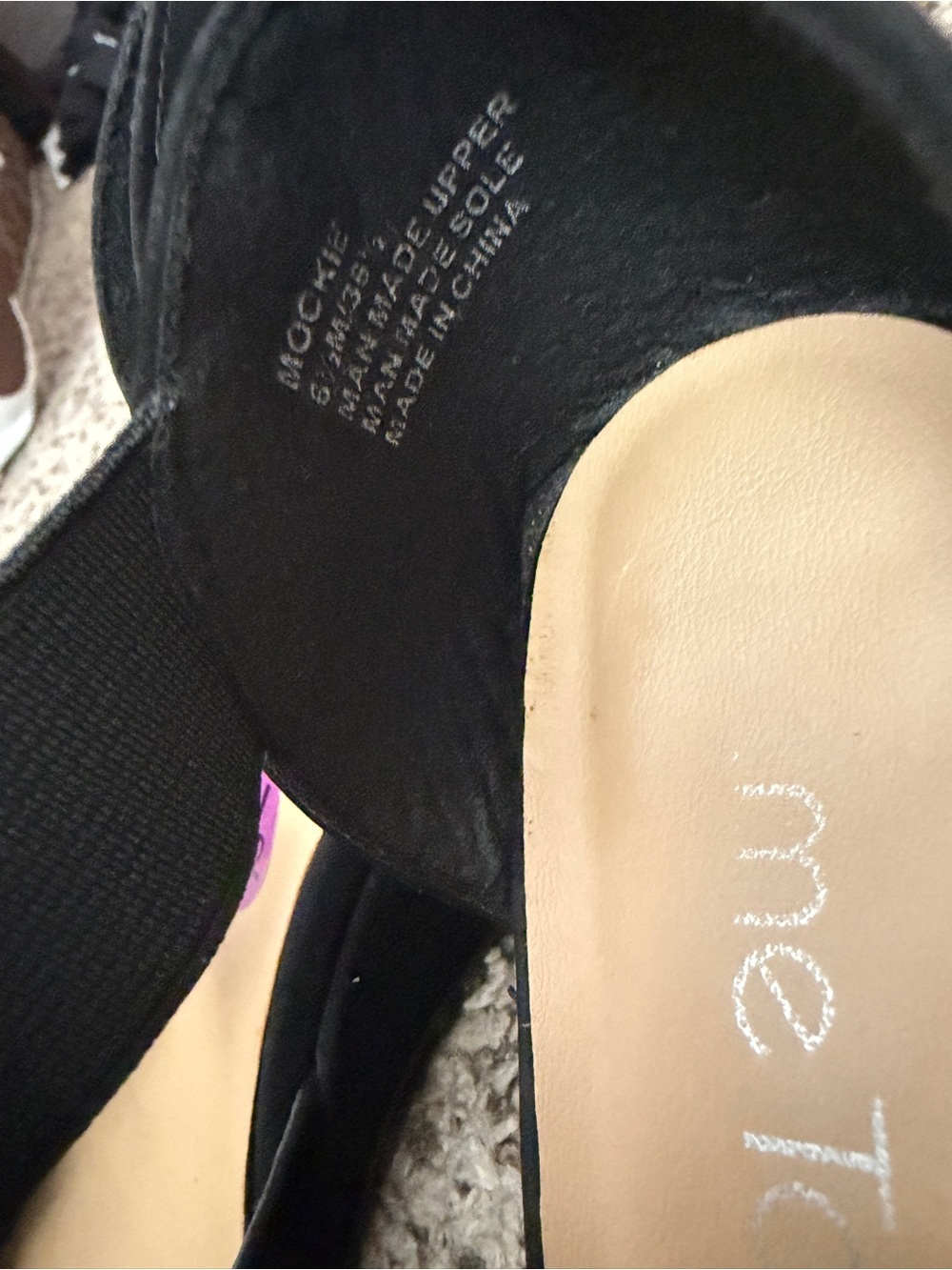 me too Black Wedge Heels - Picture 5 of 5